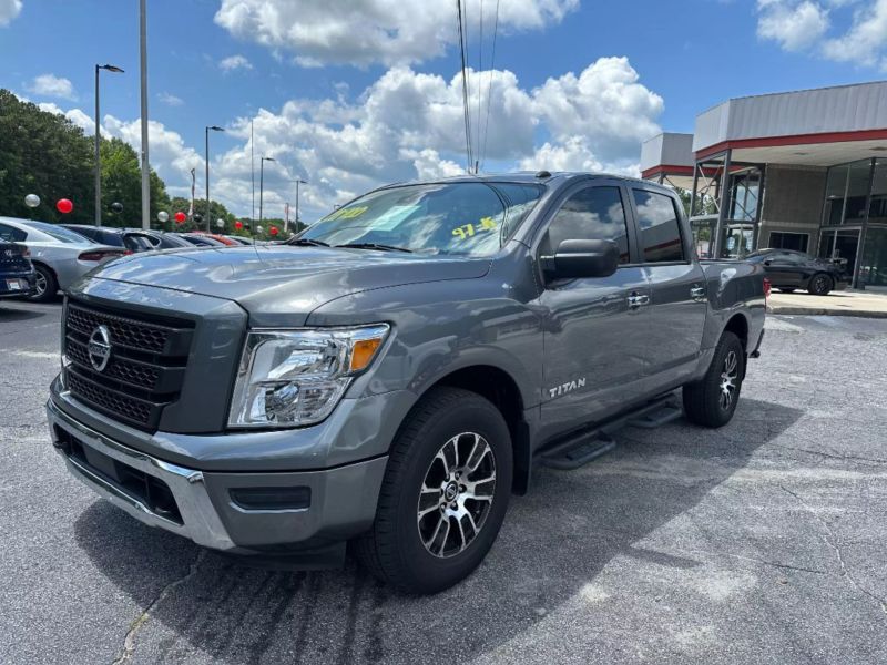 2021 Nissan Titan SV