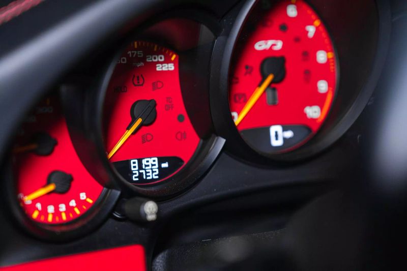 https://imagesdl.dealercenter.net/800/600/202506-a9c82c52a96f42e3ae5dbd7e6fa3b030.jpg