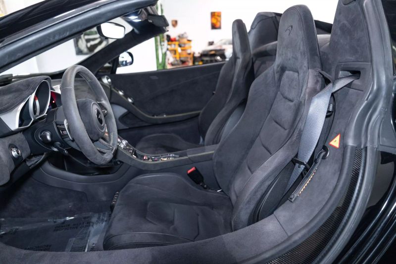 https://imagesdl.dealercenter.net/800/600/202506-aaca52a1e63b49f6803c9db741d06b1b.jpg