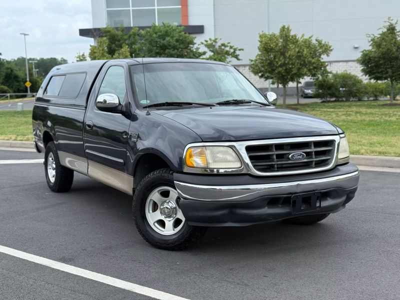2000 Ford F-150 Base