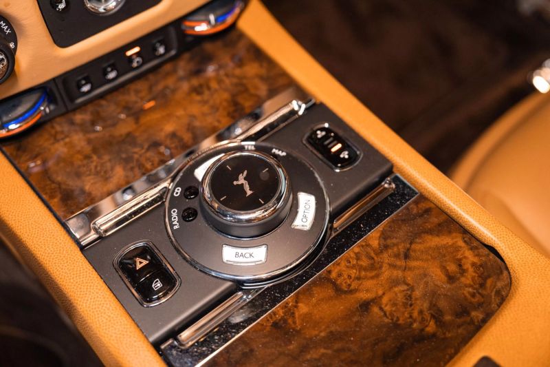 https://imagesdl.dealercenter.net/800/600/202506-ab8318962ac0422fa27db51d3d523d42.jpg