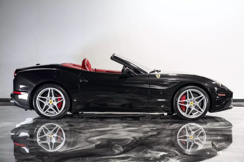https://imagesdl.dealercenter.net/800/600/202506-ac0bfa895b50407b8ace9d41b7c84db3.jpg