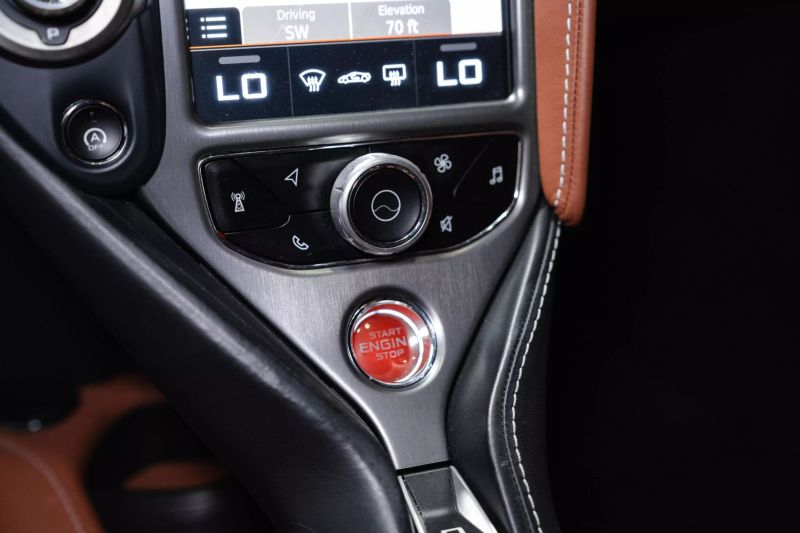 https://imagesdl.dealercenter.net/800/600/202506-ae0bf9700be446b2a39fe9cb1dd2bfc9.jpg