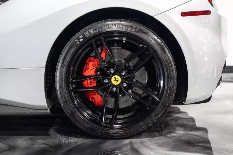 https://imagesdl.dealercenter.net/800/600/202506-af615725d0fe4abeadfb0233cbdbc3e4.jpg