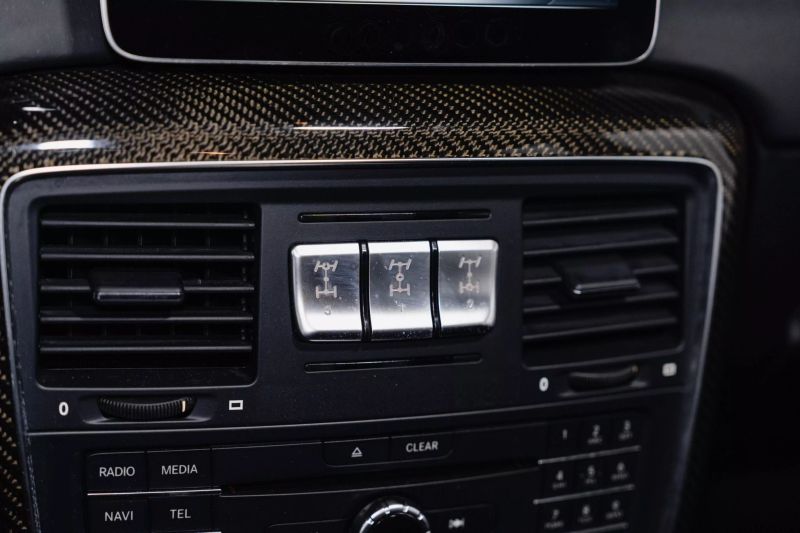 https://imagesdl.dealercenter.net/800/600/202506-b06bd16b820a454d83a9cfab1887b3f3.jpg