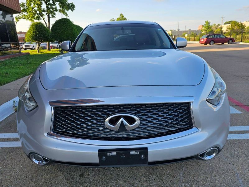 2017 Infiniti QX70 Base
