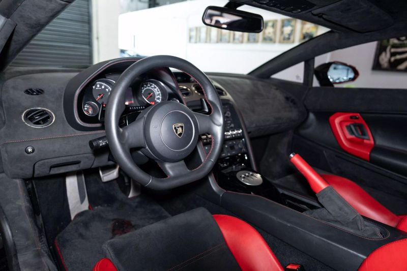 https://imagesdl.dealercenter.net/800/600/202506-b6b07e6d23274422bd51f8c85521c034.jpg
