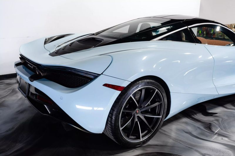https://imagesdl.dealercenter.net/800/600/202506-c74aa04f17fe4c9496544be4343a66f3.jpg