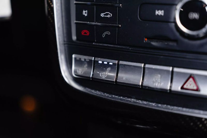 https://imagesdl.dealercenter.net/800/600/202506-c7bb5d115d694fdc93981831c7730ec8.jpg