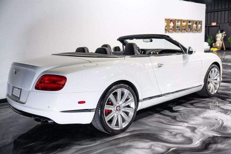 https://imagesdl.dealercenter.net/800/600/202506-ceffad5546fc4d6e8e30ad971861df4b.jpg
