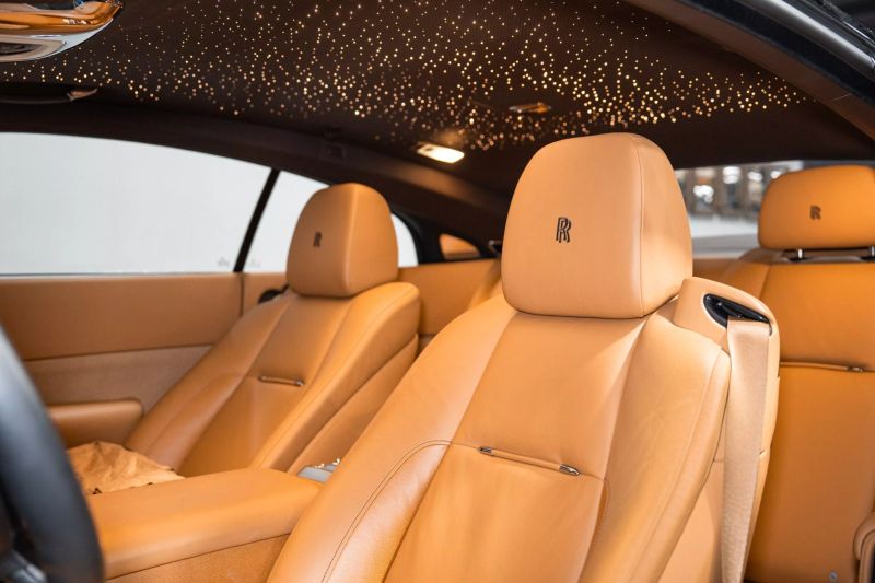 https://imagesdl.dealercenter.net/800/600/202506-d374d345f7404940ab8724fda967bed2.jpg