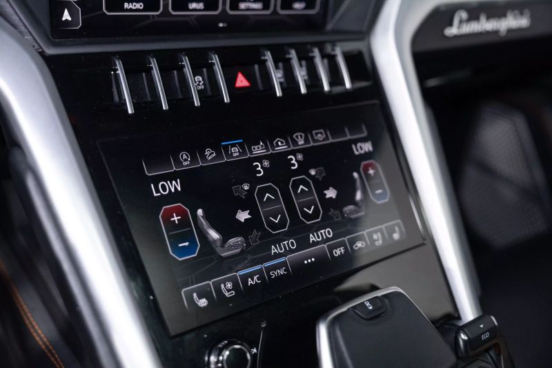 https://imagesdl.dealercenter.net/800/600/202506-d4e3f1501b804ef5a01d5d314fbd115b.jpg
