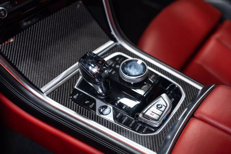 https://imagesdl.dealercenter.net/800/600/202506-d55abd92f664482a8c5eb9eae84961aa.jpg