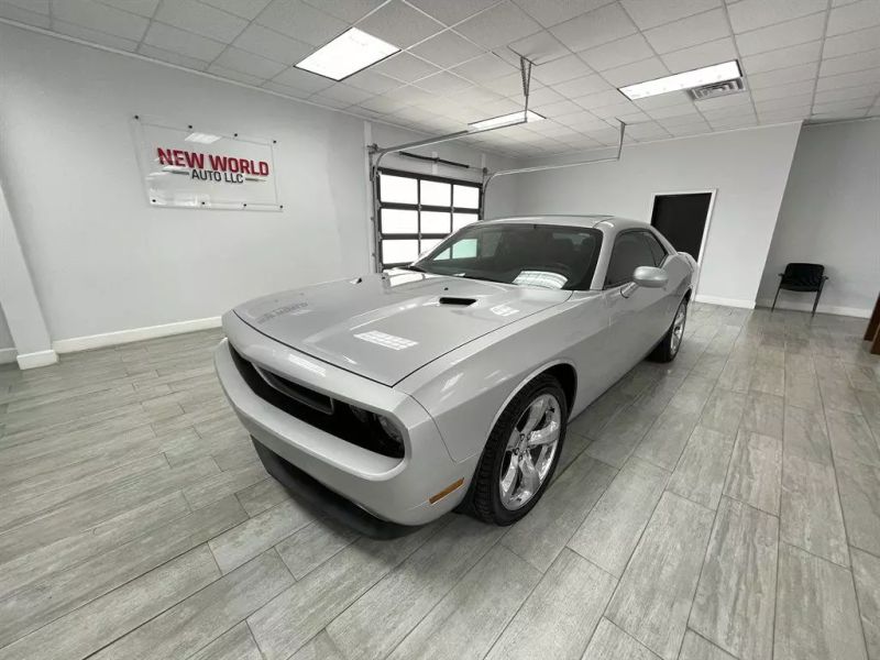 2012 Dodge Challenger SXT