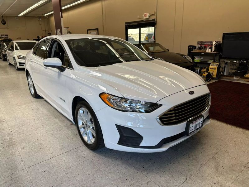 2019 Ford Fusion Hybrid SE