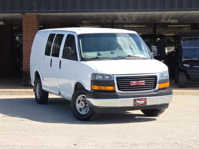 2017 GMC Savana 2500