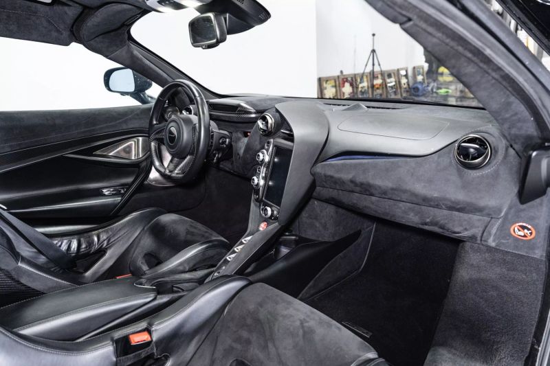 https://imagesdl.dealercenter.net/800/600/202506-dc959e933b7c4eb8a6b520bfd72e2e79.jpg
