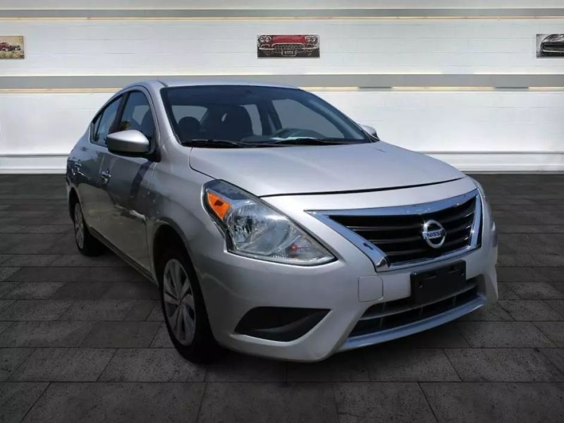 2018 Nissan Versa SV