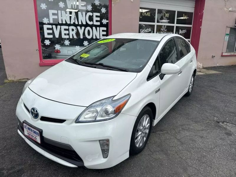 2013 Toyota Prius Plug-in Hybrid Base