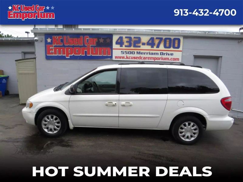 2003 Chrysler Town and Country EX