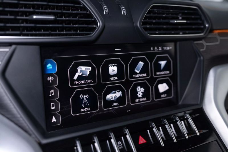https://imagesdl.dealercenter.net/800/600/202506-eb3a0b7738414738bda38a306d6bedf4.jpg