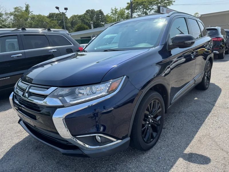 2018 Mitsubishi Outlander LE