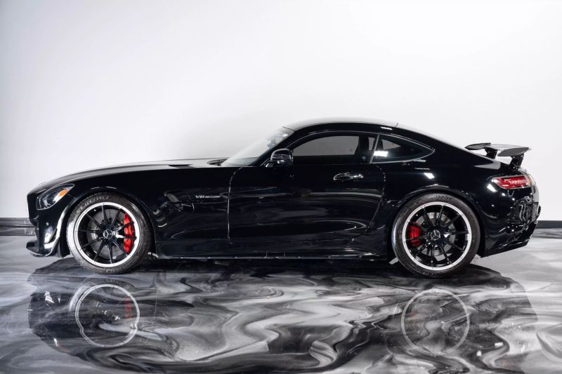 https://imagesdl.dealercenter.net/800/600/202506-eeb1de833546437aa5ed50d205227eab.jpg