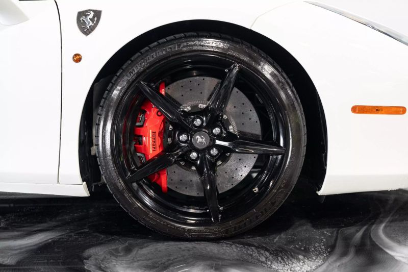 https://imagesdl.dealercenter.net/800/600/202506-f48e2a909acd4808a1d7ac9aa3252d2f.jpg