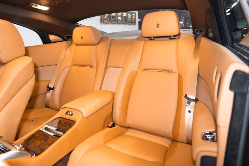 https://imagesdl.dealercenter.net/800/600/202506-f78bd62224654c62848b96d087de10f5.jpg