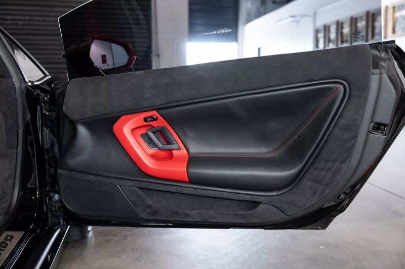 https://imagesdl.dealercenter.net/800/600/202506-f8a8f0750d39450ba4be5f6fd084f3e8.jpg