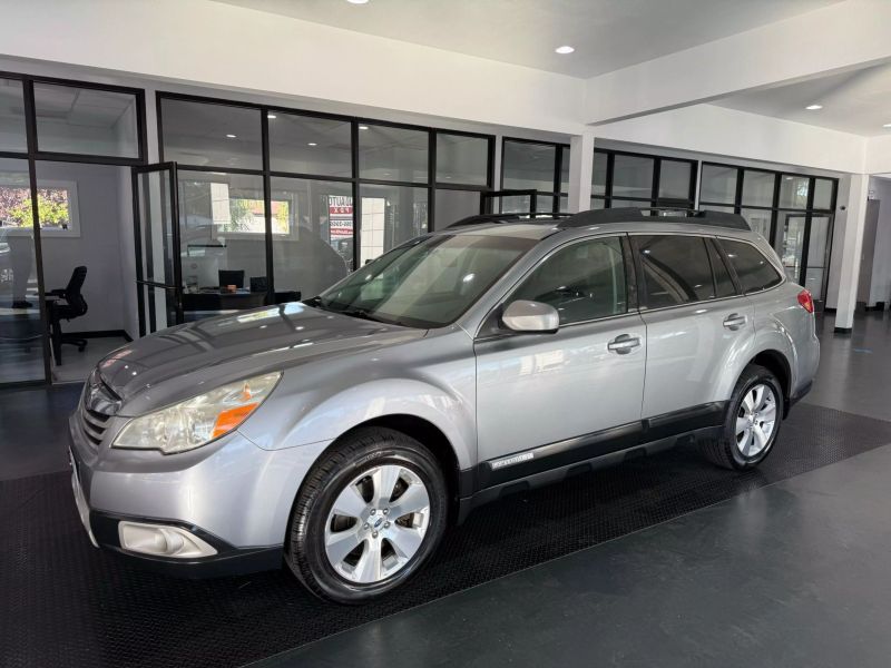 2013 Subaru Outback 3.6R Limited