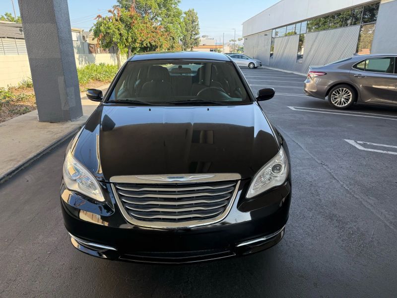 2014 Chrysler 200 LX