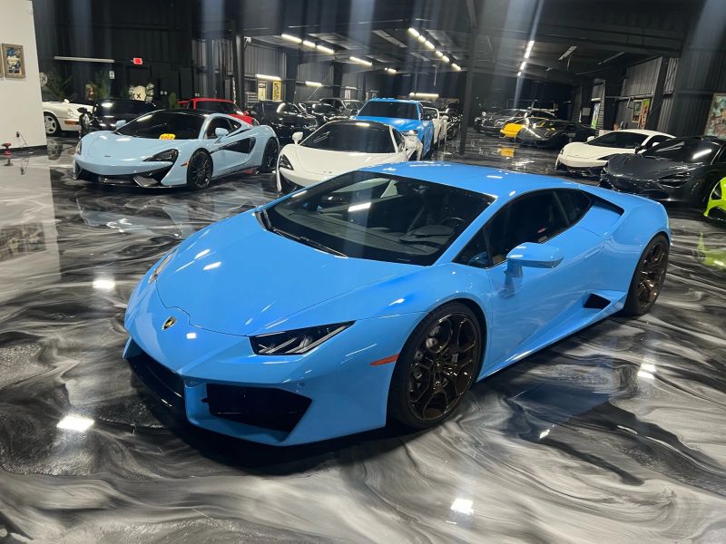 https://imagesdl.dealercenter.net/800/600/202507-025600a55f464cdcaf5b5152316c3f73.jpg