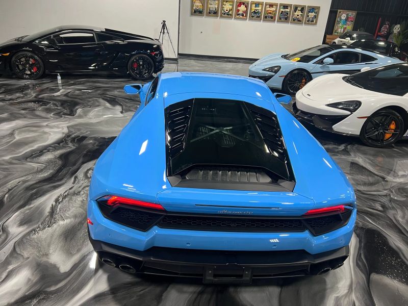 https://imagesdl.dealercenter.net/800/600/202507-09989627ea5c4ee6b27f23fb58c5dbb8.jpg