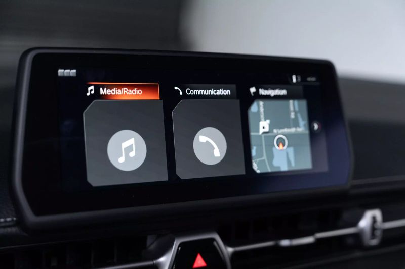 https://imagesdl.dealercenter.net/800/600/202507-14a2cbbf65d7420e8230a4d63ce6b510.jpg