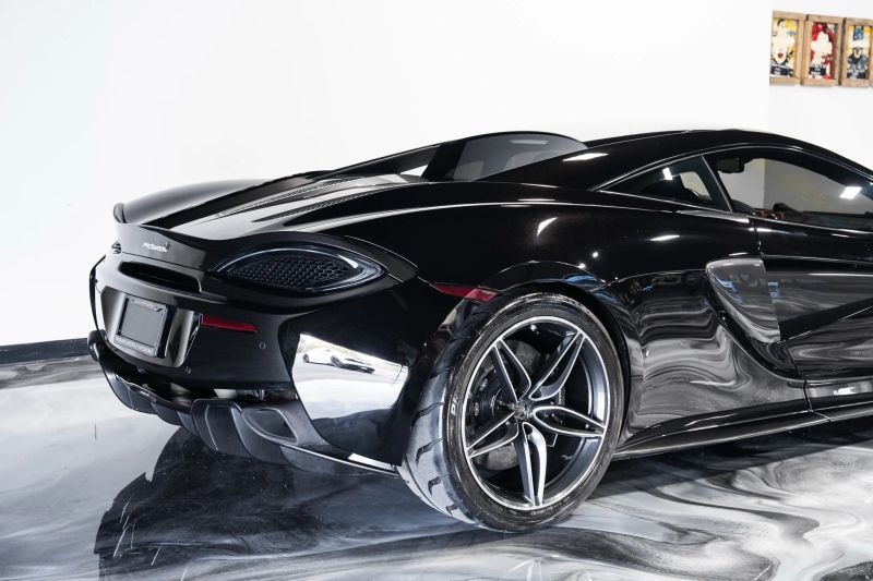 https://imagesdl.dealercenter.net/800/600/202507-1a390995c2b94a93bd9fad4e82fadb8b.jpg