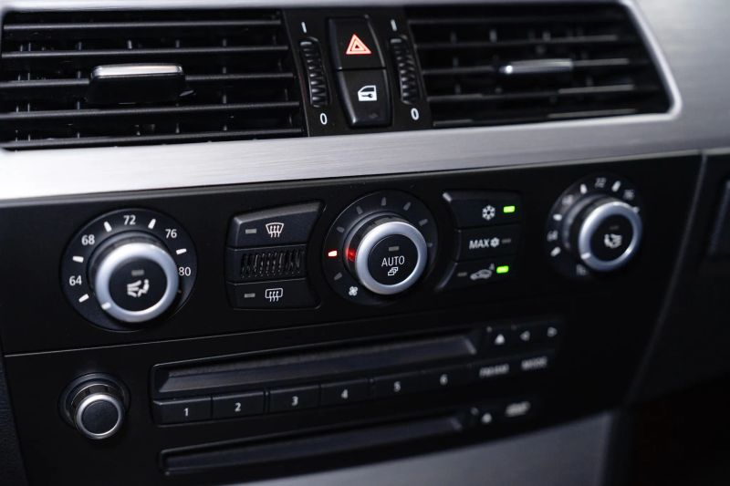 https://imagesdl.dealercenter.net/800/600/202507-2cf7cc9671344e3b9ec1484630b22ba3.jpg