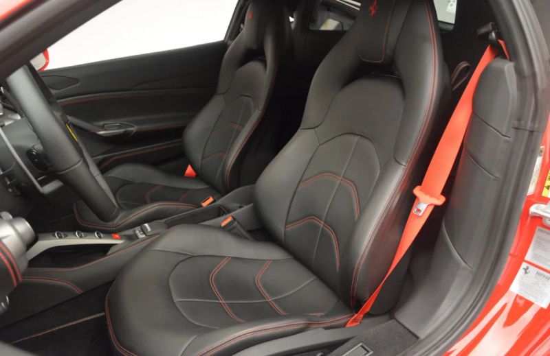 https://imagesdl.dealercenter.net/800/600/202507-372c6a431ff64aa885fa5645865d3296.jpg