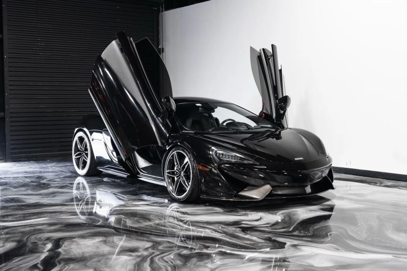 https://imagesdl.dealercenter.net/800/600/202507-3749341c063c4610a3a0b280b84c6999.jpg