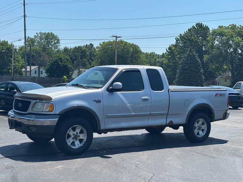 2002 Ford F-150 Base