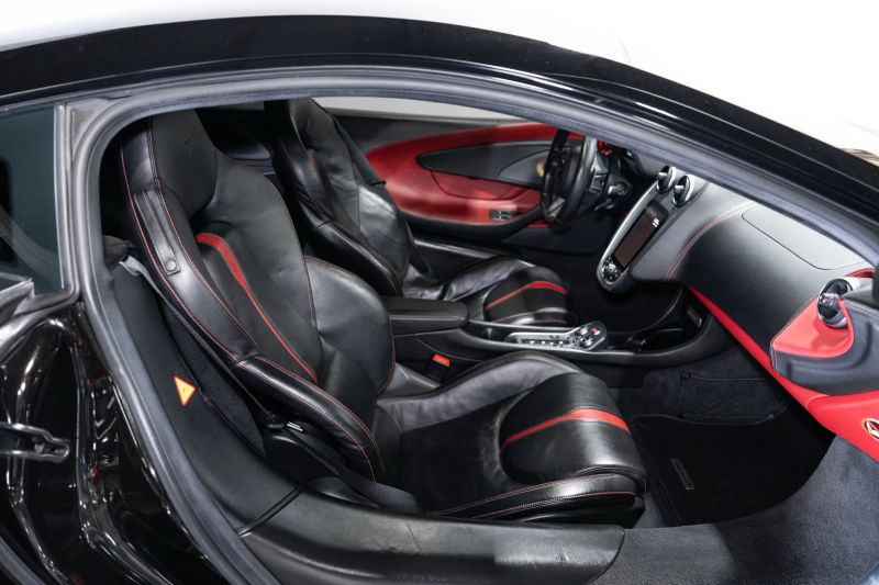 https://imagesdl.dealercenter.net/800/600/202507-38bcb54aa97742e7a756ae5bd1bef9ca.jpg