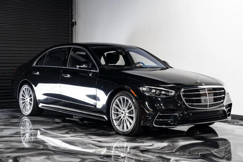 https://imagesdl.dealercenter.net/800/600/202507-3a7b5fbcddd44a73958f9505fa772112.jpg