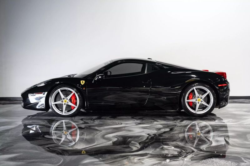 https://imagesdl.dealercenter.net/800/600/202507-3b139bcfa0b541eaae257eaa9005d6da.jpg