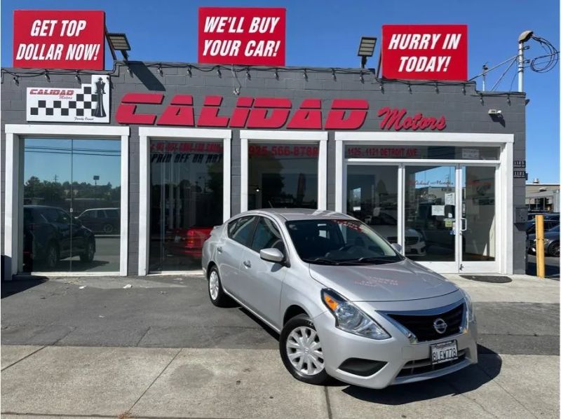 2018 Nissan Versa SV