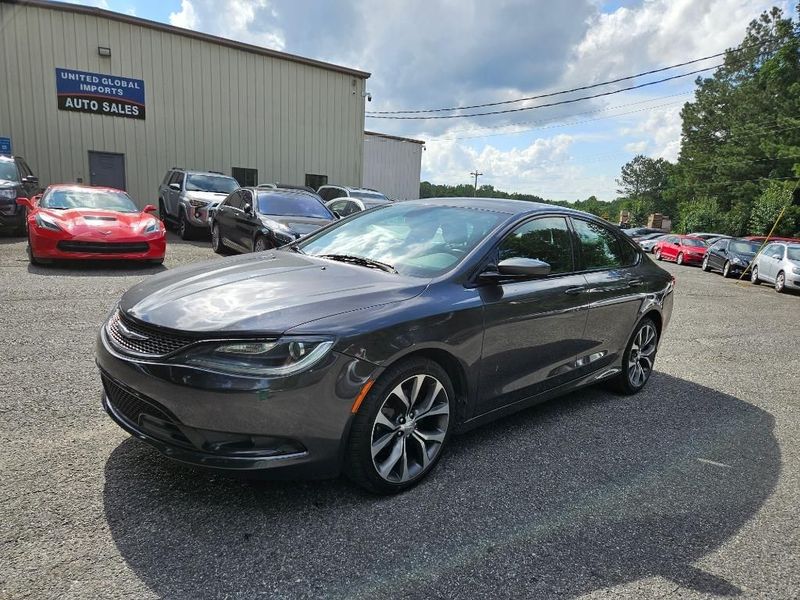 2016 Chrysler 200 S