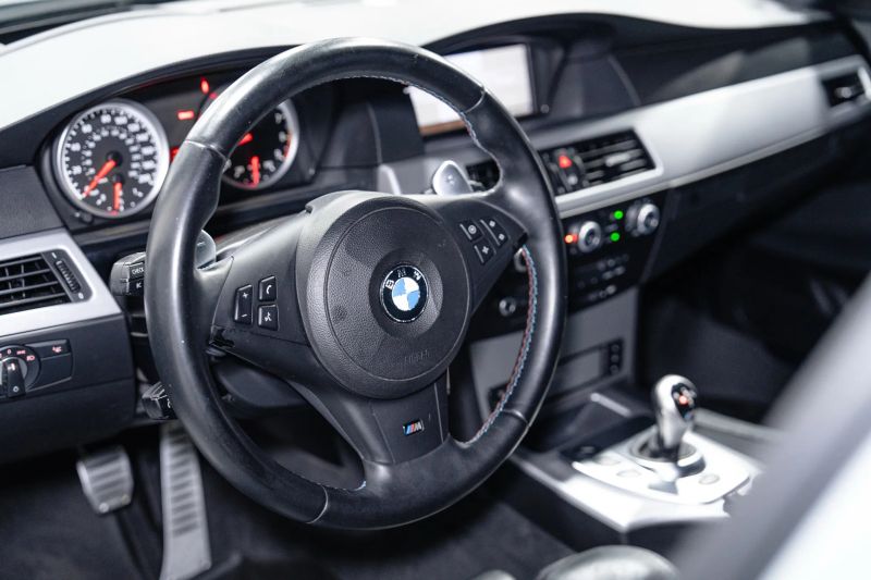 https://imagesdl.dealercenter.net/800/600/202507-4abce757a62c4fc3a1a9727884110b2c.jpg