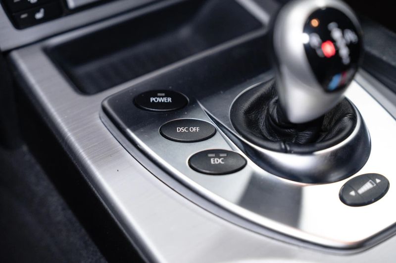 https://imagesdl.dealercenter.net/800/600/202507-4b6ebb1ef3b94989976ceee66b102490.jpg