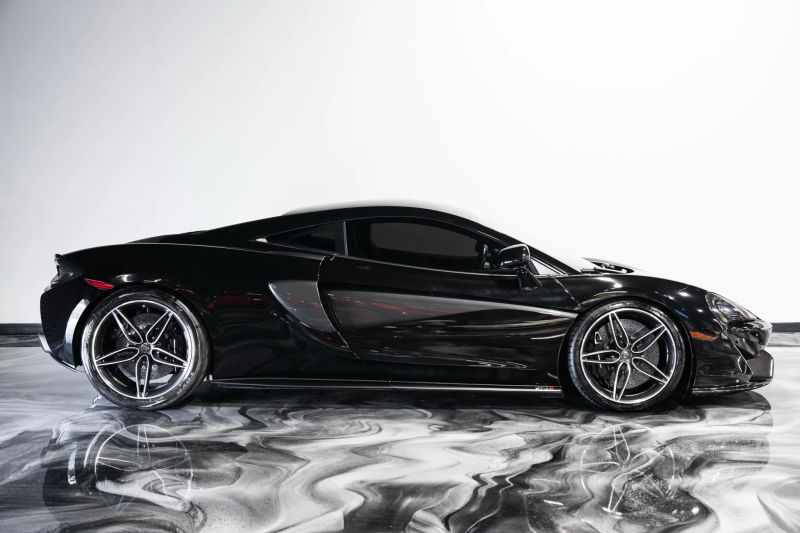 https://imagesdl.dealercenter.net/800/600/202507-5eac87f3f1ac4dd587377a5a8d1b2d70.jpg