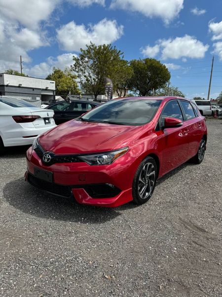 2017 Toyota Corolla  - $13900