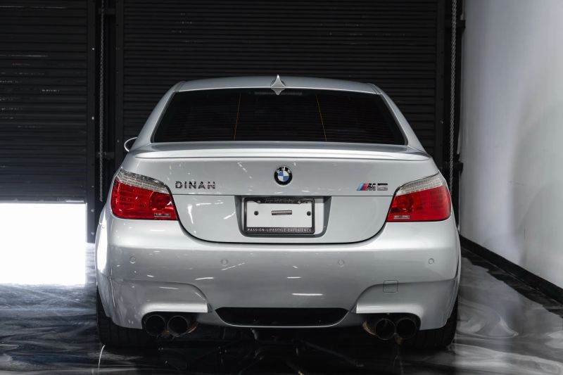 https://imagesdl.dealercenter.net/800/600/202507-5f25a098374a4c4ea8f404097a0bd935.jpg